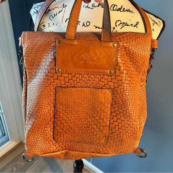 Patricia Nash Luzille Convertible Backpack Woven Tan main image 7